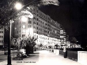 FM a- 104- Bd Front de mer